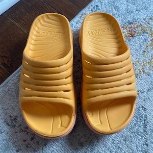 HOKA Ora Recovery Slide